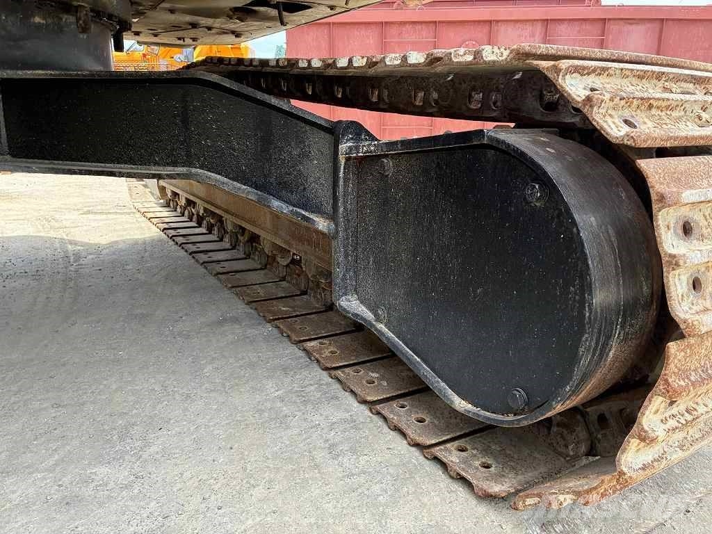 Hitachi ZX135US‑3 Bageri gusjeničari