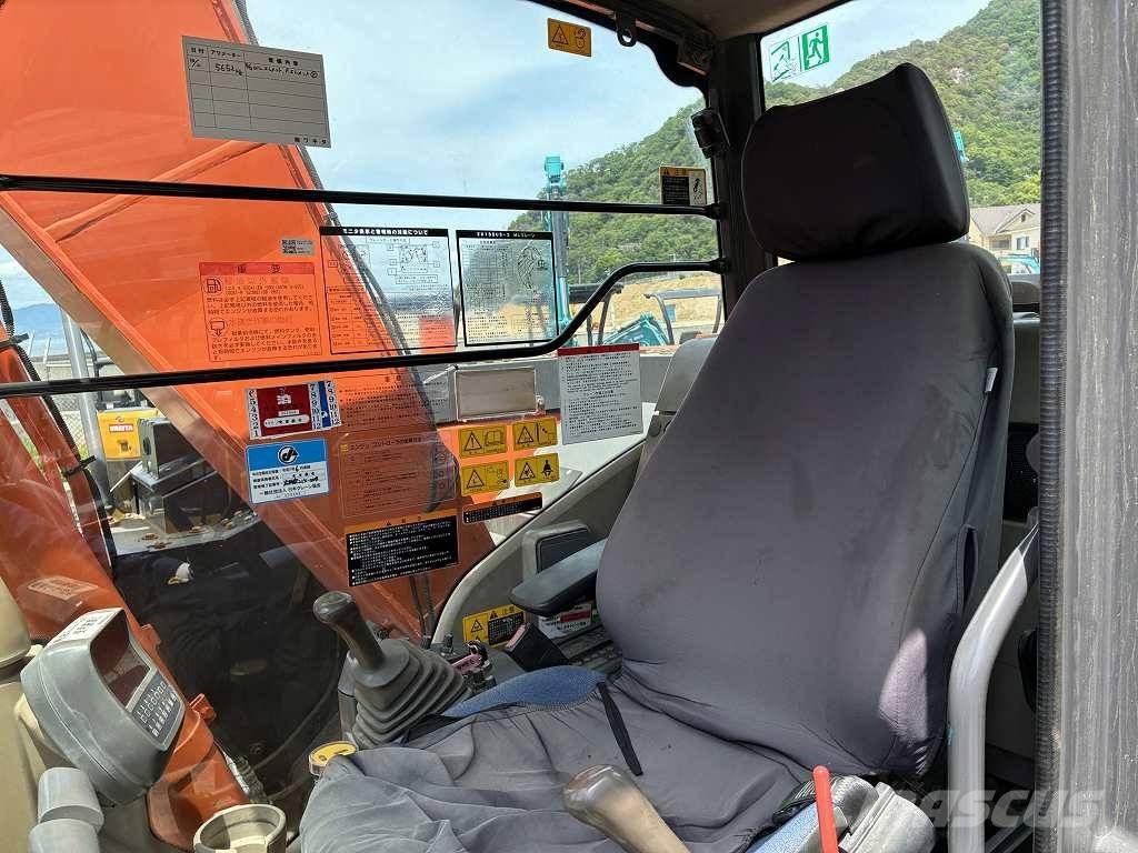 Hitachi ZX135US‑3 Bageri gusjeničari