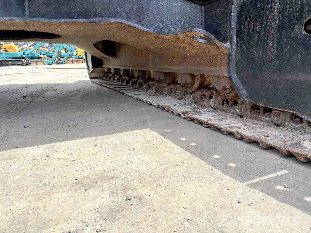 Hitachi ZX135US‑3 Bageri gusjeničari