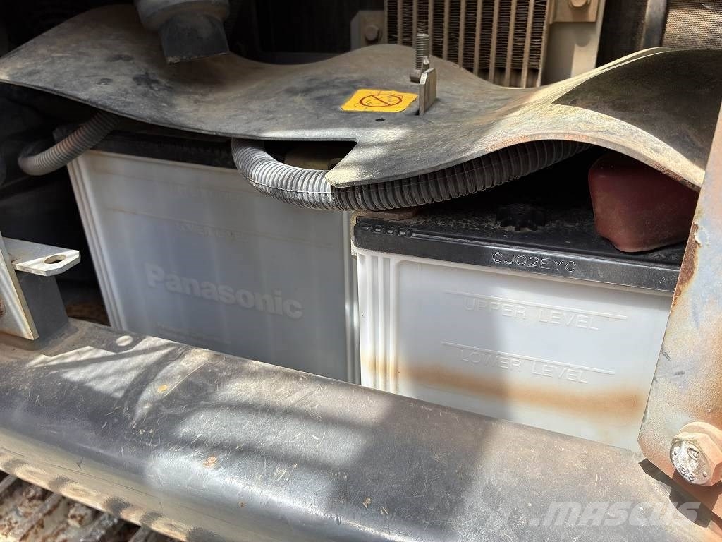 Hitachi ZX135US‑3 Bageri gusjeničari