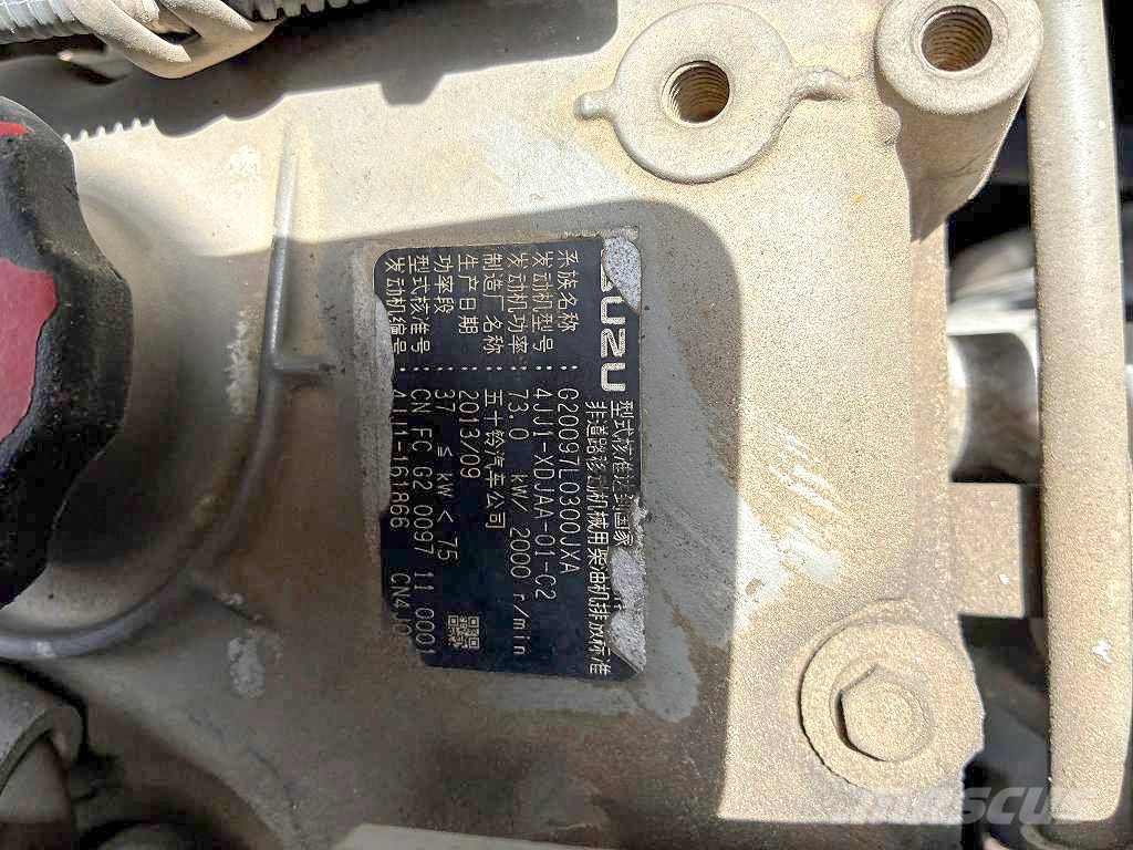 Hitachi ZX135US‑3 Bageri gusjeničari
