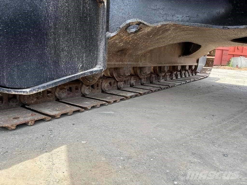 Hitachi ZX135US‑3 Bageri gusjeničari