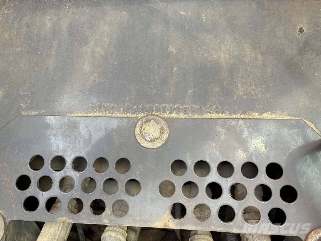Hitachi ZX135US‑3 Bageri gusjeničari