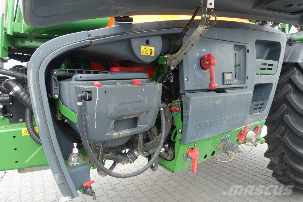 Amazone UX 4201 Super 4500L. Trailed sprayers