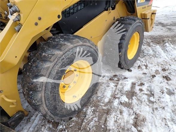 CAT 262D Skid steer loaders