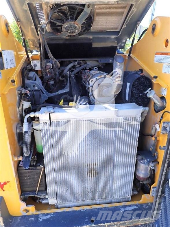 Gehl R260 Kompaktlaadurid