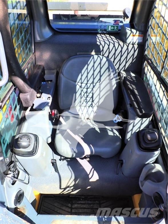 Gehl V270 Skid steer mini utovarivači