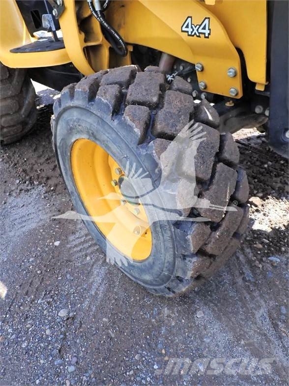 John Deere 110 Graaf-laadcombinaties
