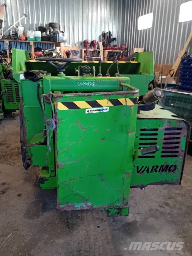 Varmo Lift Diesel Rehuvaunut
