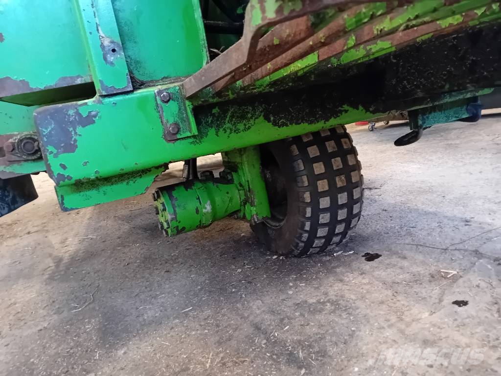 Varmo Lift Diesel Rehuvaunut