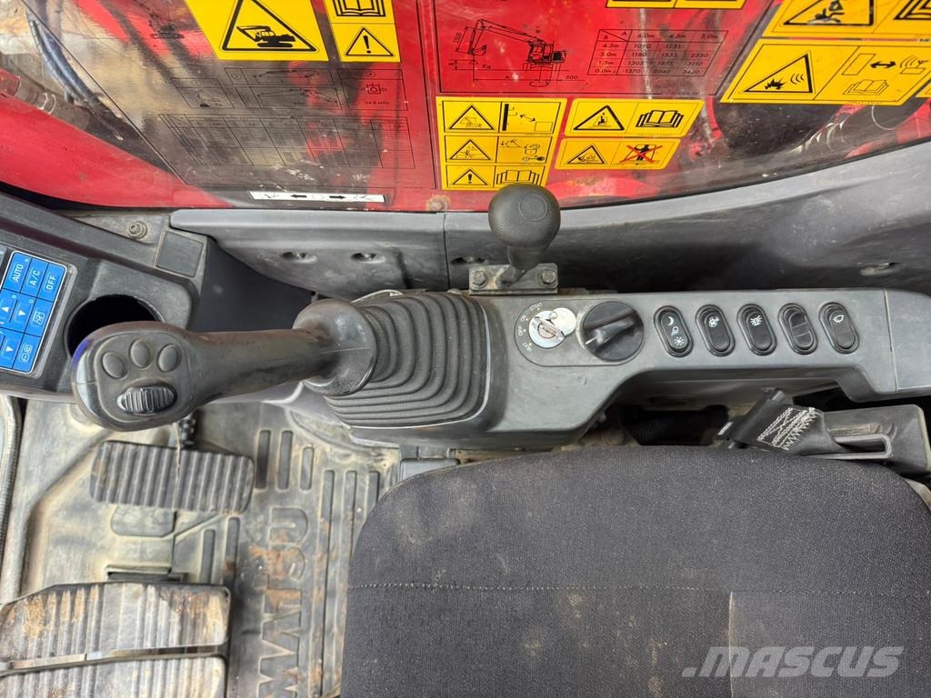 Komatsu PC138US - Tripple boom + blade حفارات زحافة