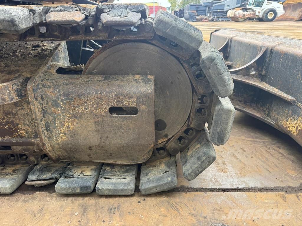 Komatsu PC138US - Tripple boom + blade حفارات زحافة