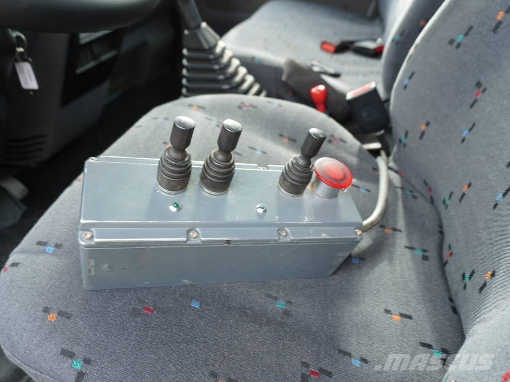 Nissan ATLEON 120 MULTILIFT Camiones desmontables