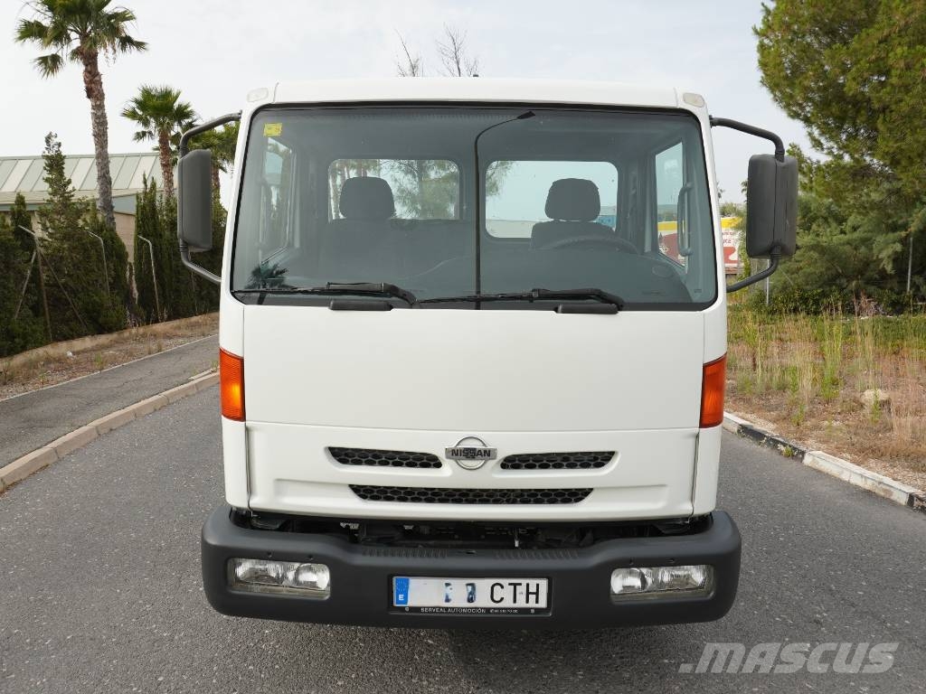 Nissan ATLEON 120 MULTILIFT Camiones desmontables