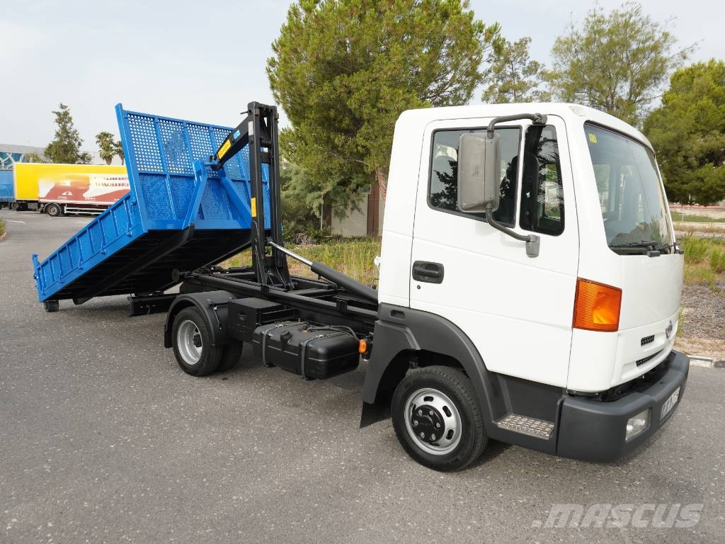 Nissan ATLEON 120 MULTILIFT Camiones desmontables