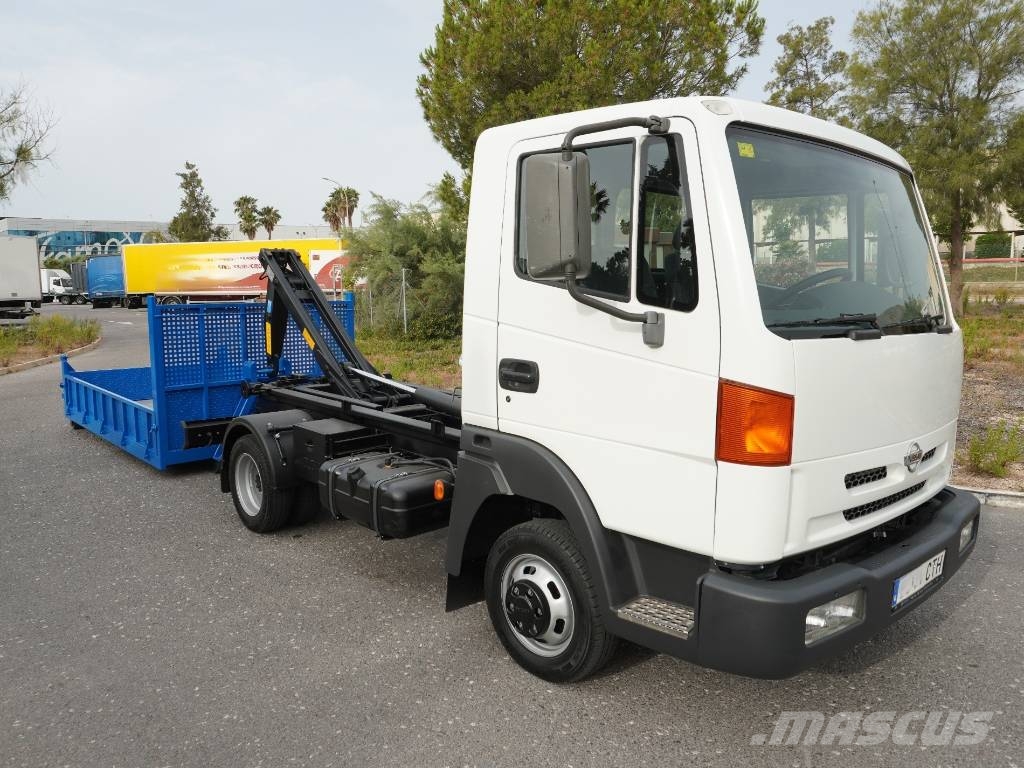 Nissan ATLEON 120 MULTILIFT Camiones desmontables
