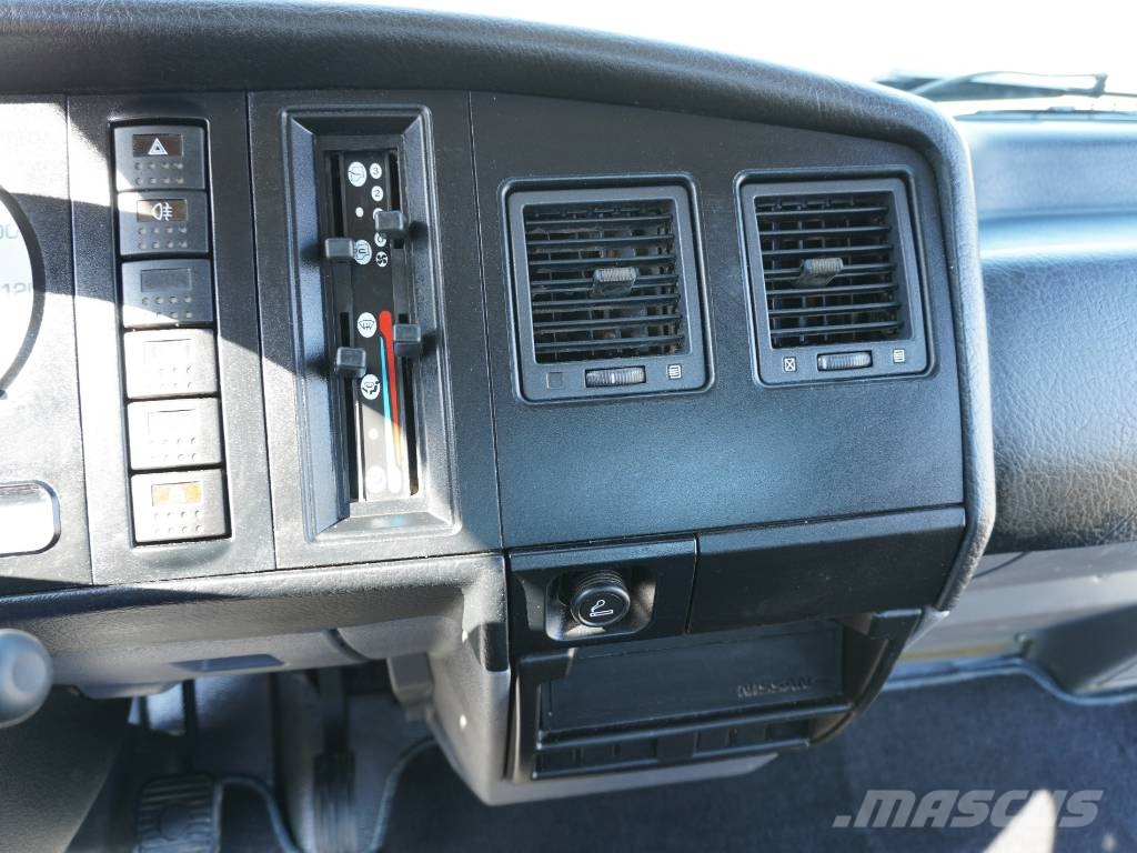 Nissan ATLEON 120 MULTILIFT Camiones desmontables