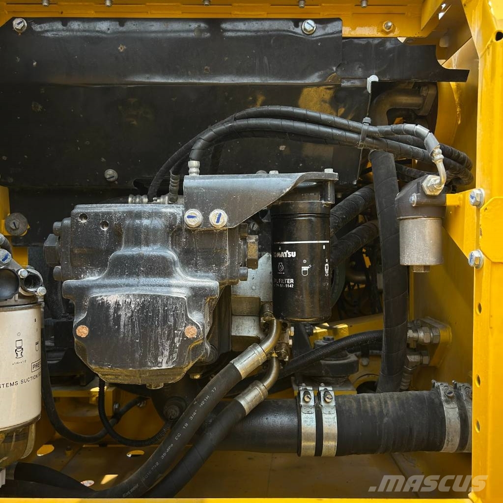 Komatsu 240-8 Escavadeiras de esteiras