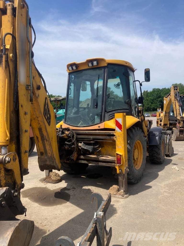 JCB 3 CX Backhoe loaders
