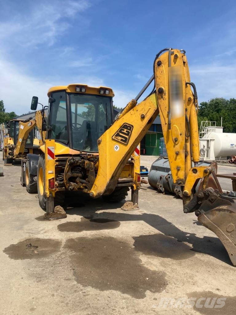 JCB 3 CX Backhoe loaders