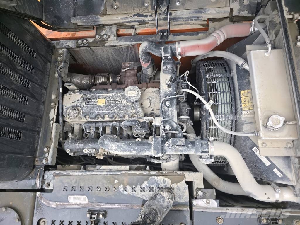 Develon DX 255 LC-7 حفارات زحافة