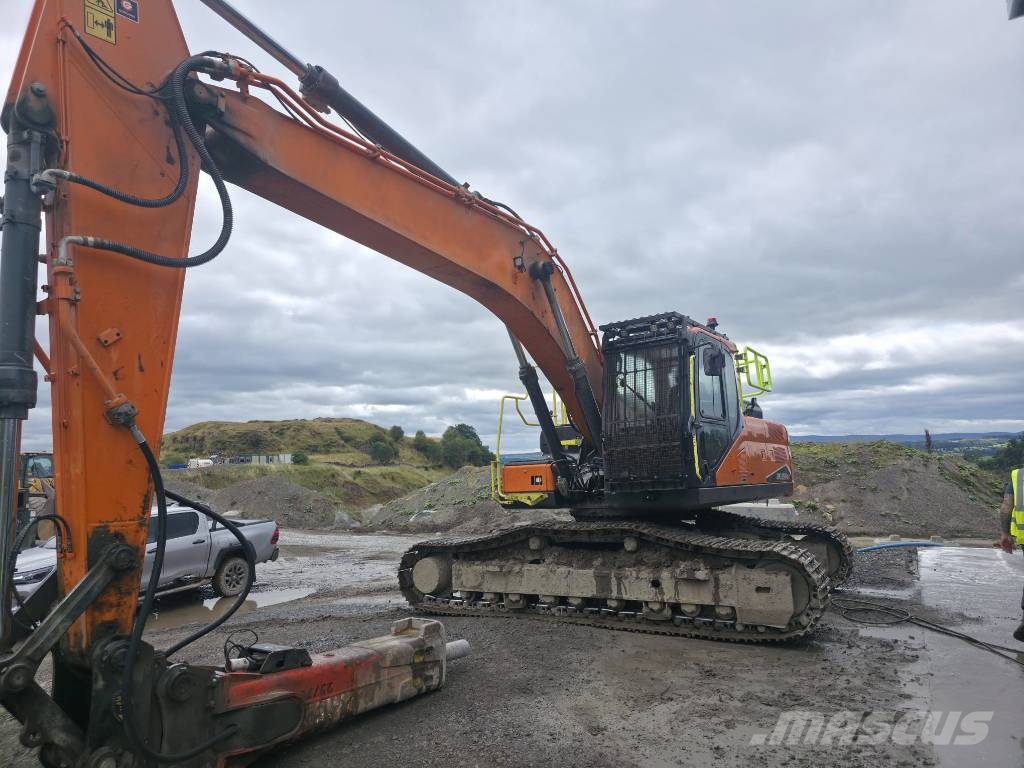 Develon DX 255 LC-7 حفارات زحافة