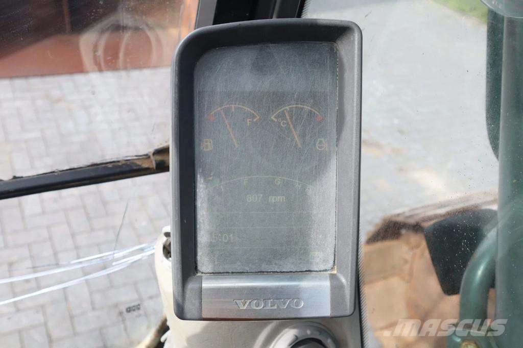 Volvo EC220D L EC 220 DL | BUCKET | QUICK COUPLER | CENT Rupsgraafmachines