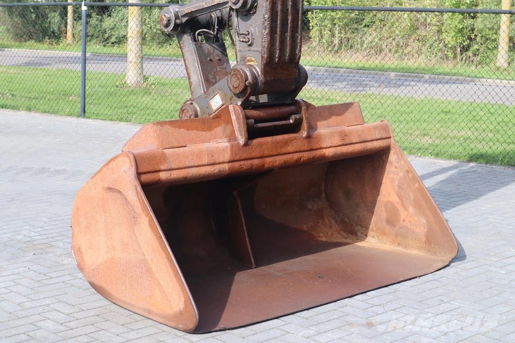 Volvo EC220D L EC 220 DL | BUCKET | QUICK COUPLER | CENT Rupsgraafmachines