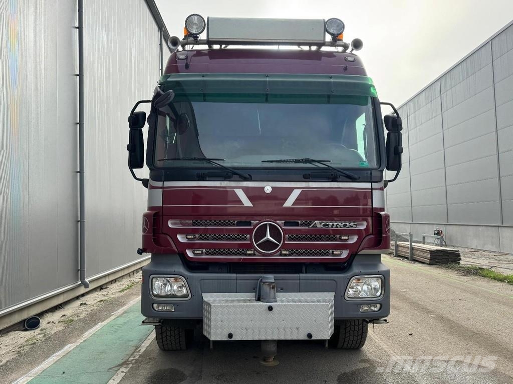 Mercedes-Benz Actros 4151 K 8X4 + CRANE 85 TON/M + FLYJIB + REMO Polovne dizalice za sve terene