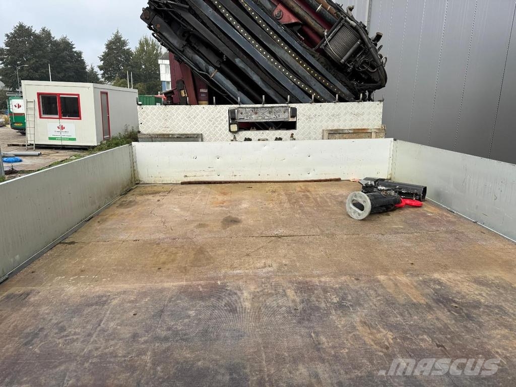 Mercedes-Benz Actros 4151 K 8X4 + CRANE 85 TON/M + FLYJIB + REMO Polovne dizalice za sve terene