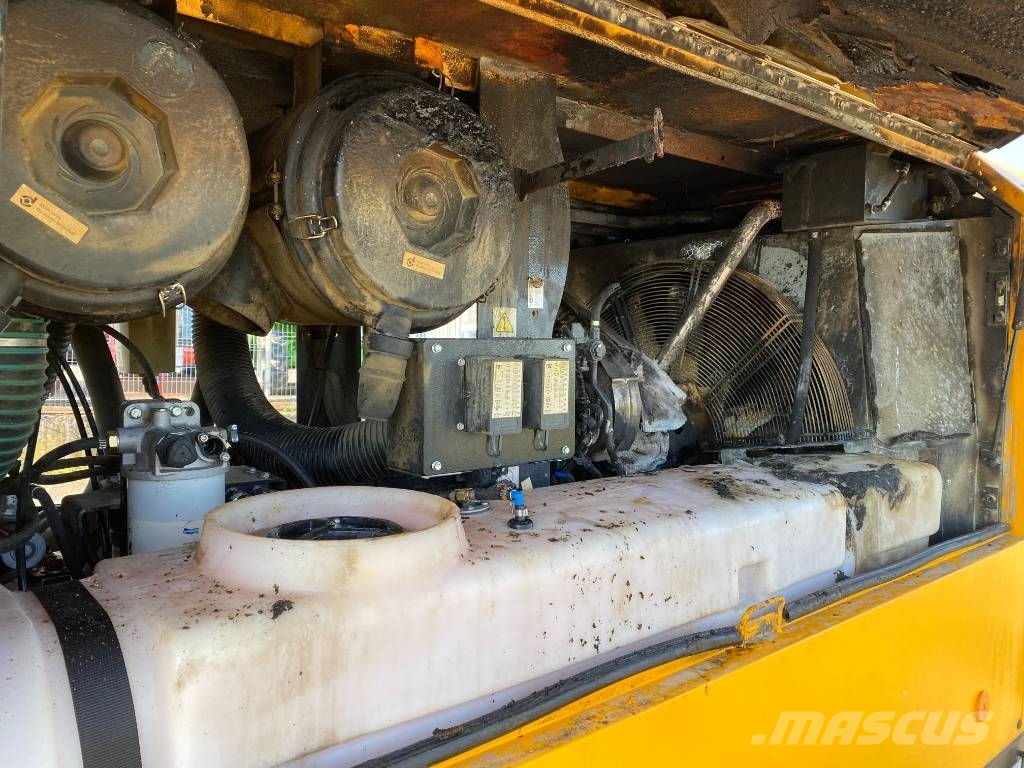 Doosan 12/205 Stage V / BOBCAT PA12.20 1er Main endommagé Paineenkorotuskompressorit