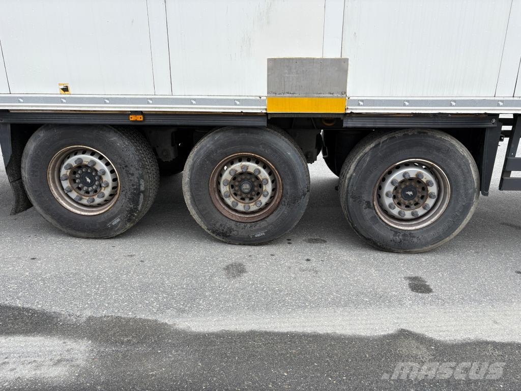Schmitz Cargobull Trailer Reefer Flower Width & Dual Temp & Double S Semirimorchi a temperatura controllata