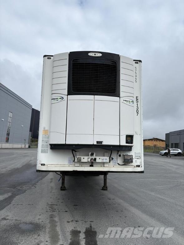 Schmitz Cargobull Trailer Reefer Flower Width & Dual Temp & Double S Semirimorchi a temperatura controllata