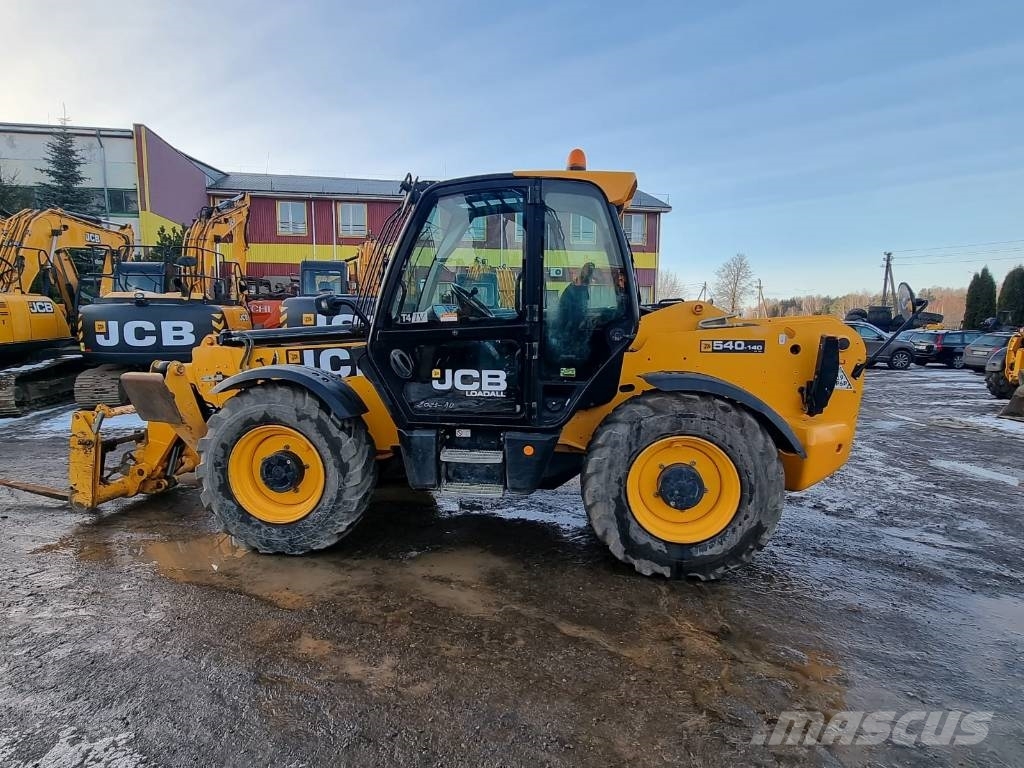 JCB 540-140 Hi-Viz 伸缩臂叉装车|叉装车