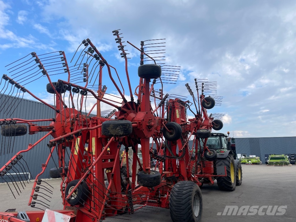 Kuhn GA 15021 Pöyhimet ja haravat