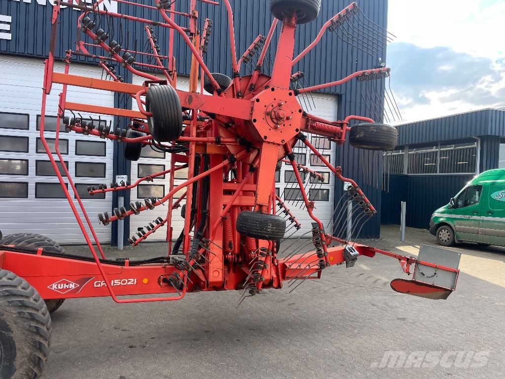 Kuhn GA 15021 Pöyhimet ja haravat