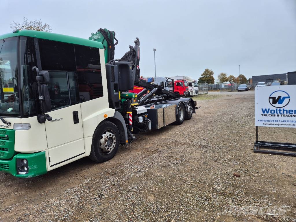 Mercedes Econic 2630 6x2/Hooklift/Generator Rol kiper kamioni sa kukom za podizanje tereta