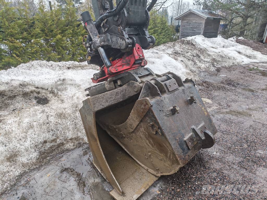 Hyundai HW 160 A Колісні екскаватори