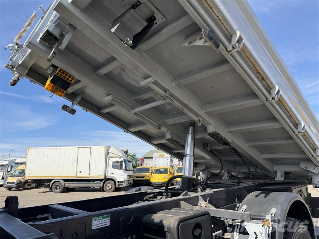 Iveco Iný model VIN 597 Kamioni sa kranom