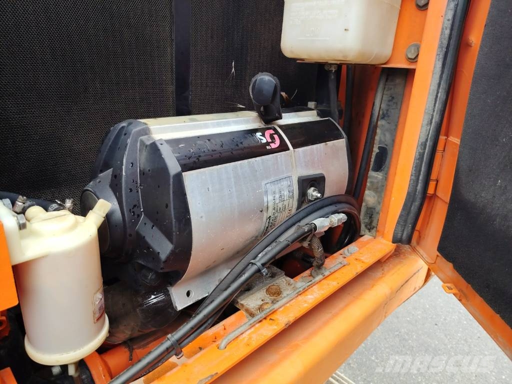 Doosan Solar 140 LC V Escavadoras de rastos