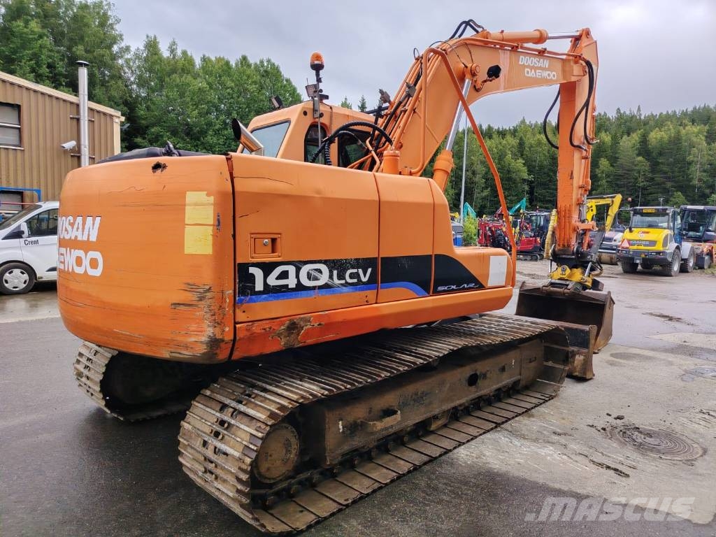 Doosan Solar 140 LC V Escavadoras de rastos