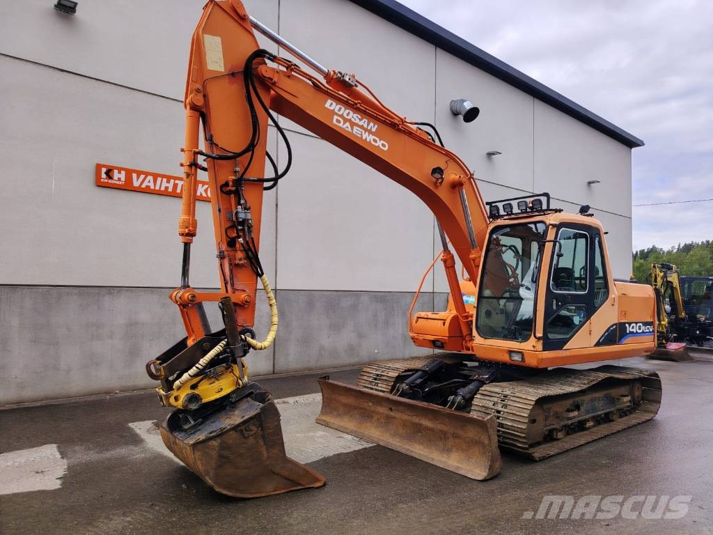 Doosan Solar 140 LC V Escavadoras de rastos