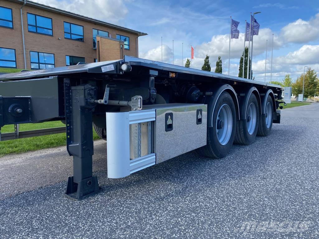 AMT KO360 3 akslet overføringskærre 6.600 mm Prikabinama priekaba