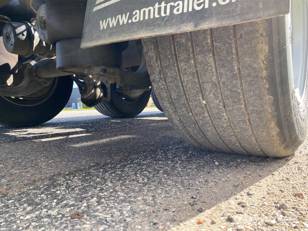 AMT KO360 3 akslet overføringskærre 6.600 mm Prikabinama priekaba