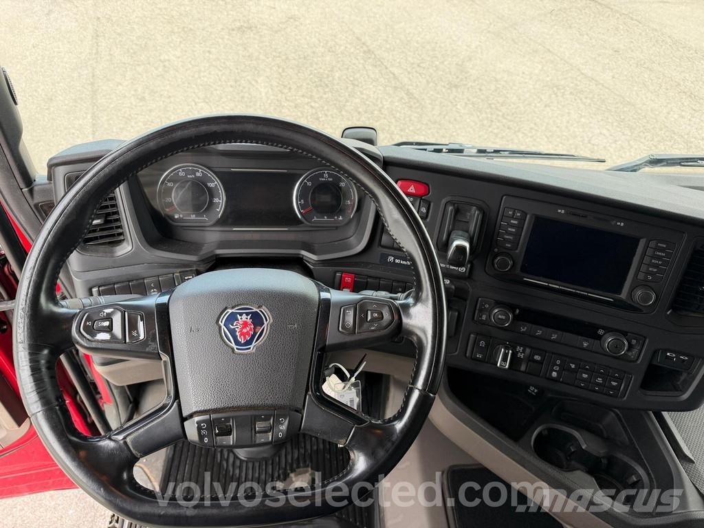 Scania R-serie 770 Euro 6 8x4 rautajousinen puuauto 2023 Puuautot