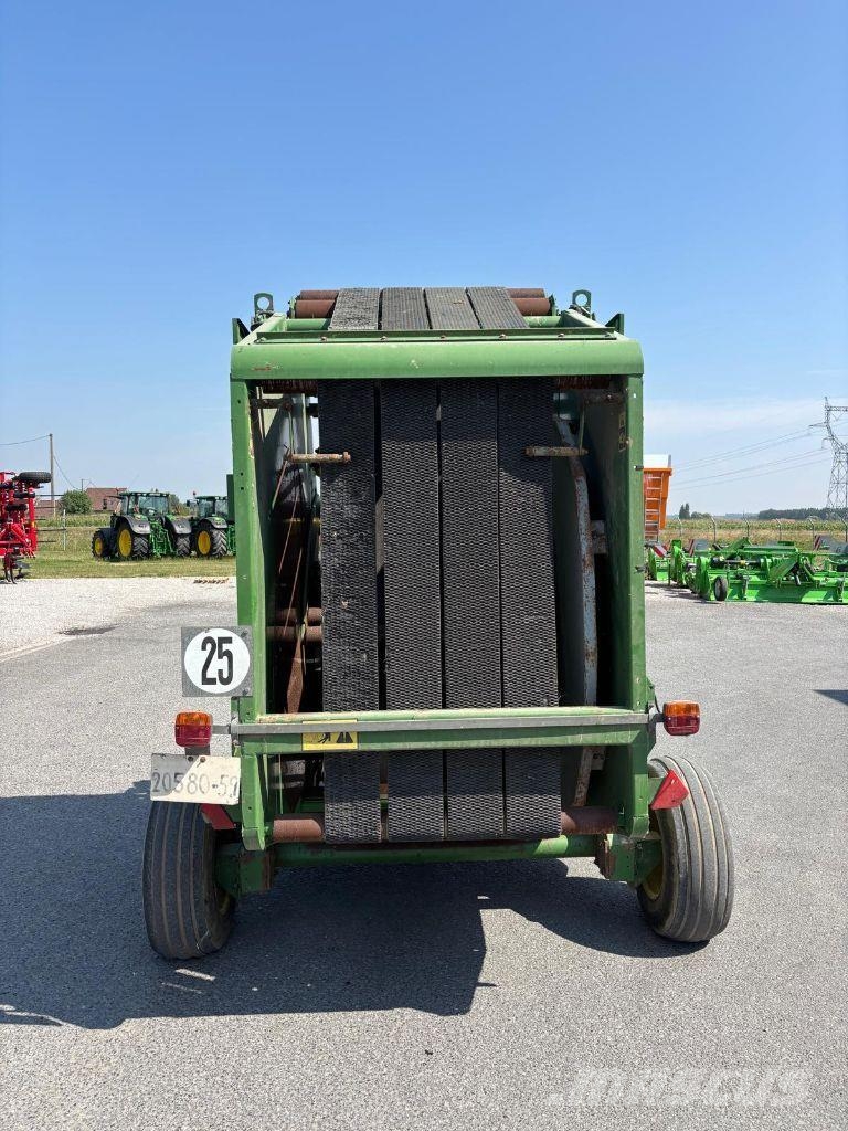 John Deere 550 Ronde-balenpersen