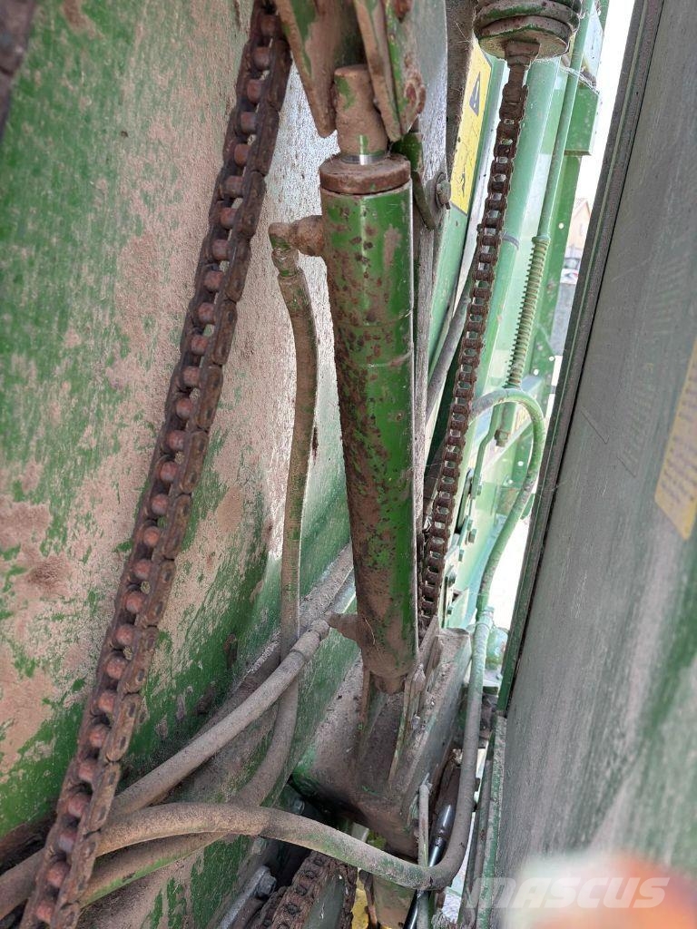 John Deere 550 Сламопреси за кръгли бали