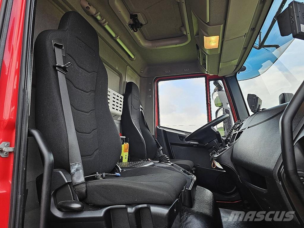 Iveco 140E25 EUROCARGO AIRCO TAILLIFT Bakwagens met gesloten opbouw