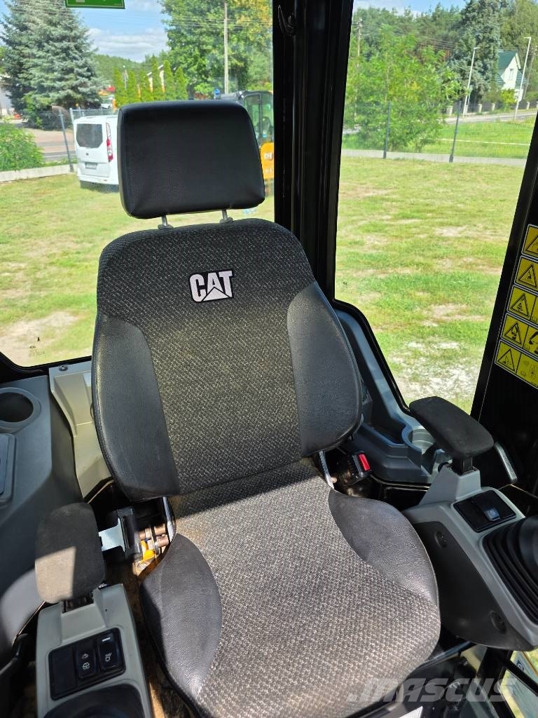 CAT 305.5 E CR Mini ekskavatori < 7 t