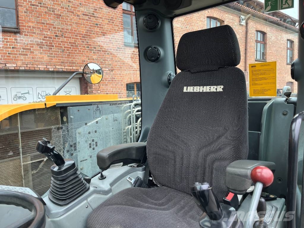 Liebherr A 910 Comp Excavadoras de ruedas